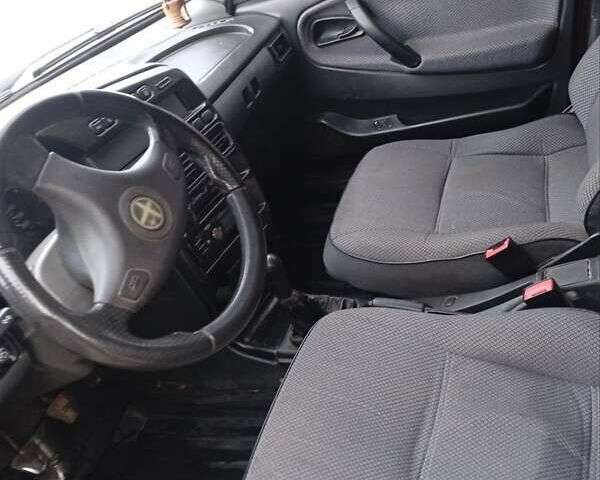 ВАЗ 2109 2007 в Кременце на Automoto.ua Красный ВАЗ 2109, объемом двигателя 1.6 л и пробегом 169 тыс. км за 1150 $, фото 8 на Automoto.ua