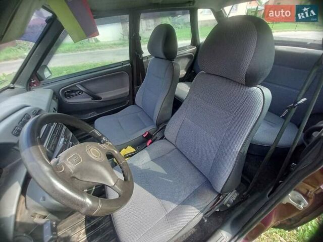 Красный ВАЗ 2109, объемом двигателя 1.5 л и пробегом 88 тыс. км за 2000 $, фото 4 на Automoto.ua