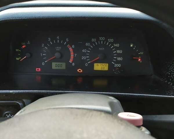 Красный ВАЗ 2109, объемом двигателя 1.6 л и пробегом 169 тыс. км за 1350 $, фото 1 на Automoto.ua