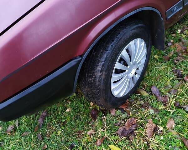 Красный ВАЗ 2109, объемом двигателя 1.6 л и пробегом 169 тыс. км за 1350 $, фото 6 на Automoto.ua