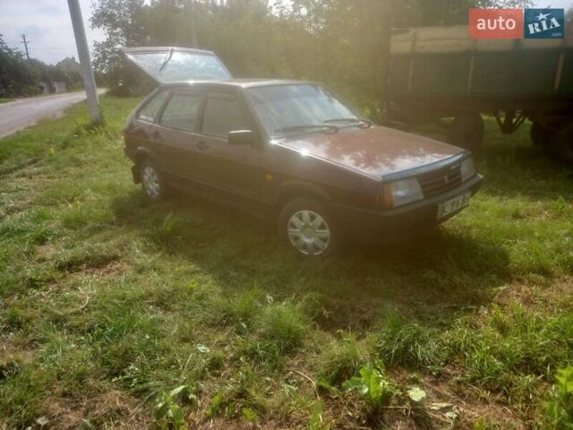 Красный ВАЗ 2109, объемом двигателя 1.5 л и пробегом 88 тыс. км за 2000 $, фото 6 на Automoto.ua