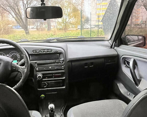 Красный ВАЗ 2109, объемом двигателя 1.6 л и пробегом 176 тыс. км за 2100 $, фото 8 на Automoto.ua