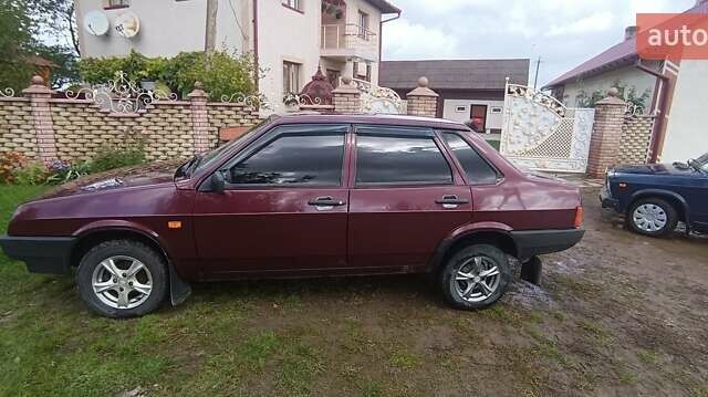 ВАЗ 2109 2008 в Черновцах на Automoto.ua Красный ВАЗ 2109, объемом двигателя 0 л и пробегом 138 тыс. км за 2000 $, фото 2 на Automoto.ua