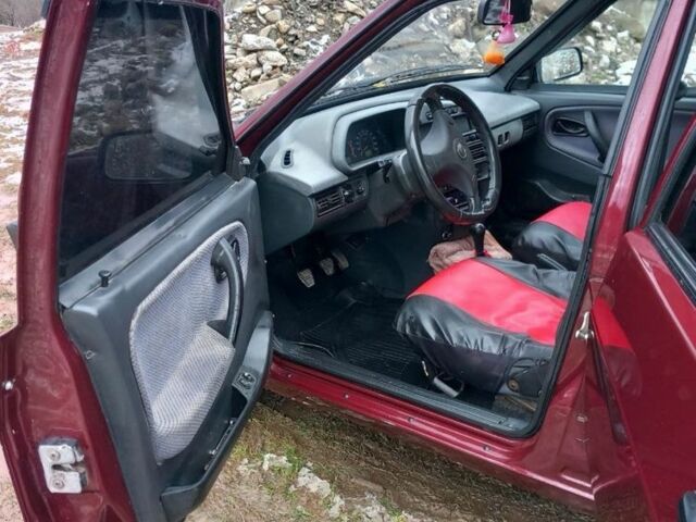 Красный ВАЗ 2109, объемом двигателя 1.6 л и пробегом 160 тыс. км за 2200 $, фото 11 на Automoto.ua