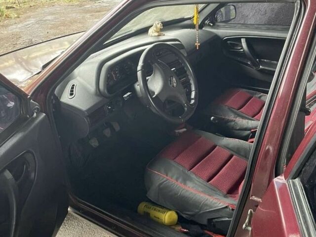 Красный ВАЗ 2109, объемом двигателя 1.6 л и пробегом 199 тыс. км за 1570 $, фото 4 на Automoto.ua