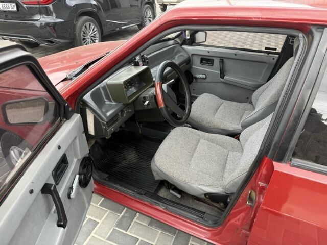 Красный ВАЗ 2109, объемом двигателя 1.3 л и пробегом 173 тыс. км за 1300 $, фото 3 на Automoto.ua