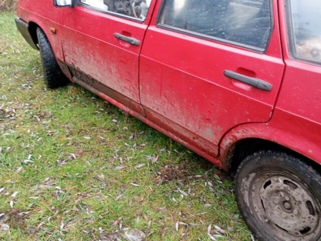 Червоний ВАЗ 2109, об'ємом двигуна 1.3 л та пробігом 300 тис. км за 700 $, фото 1 на Automoto.ua