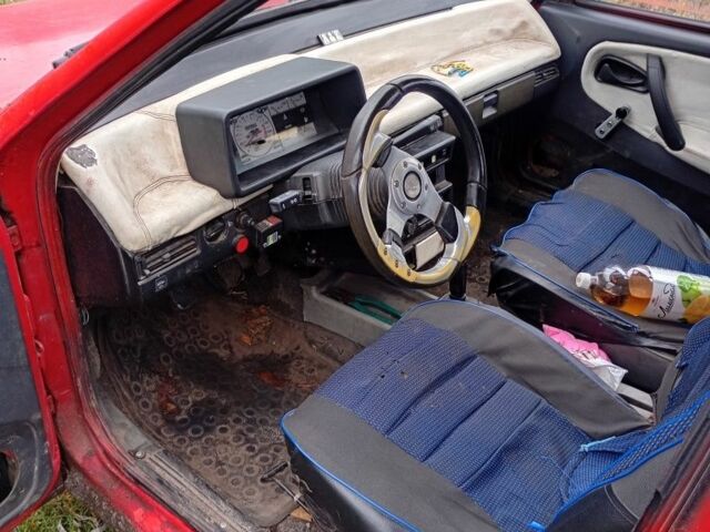 Червоний ВАЗ 2109, об'ємом двигуна 1.3 л та пробігом 300 тис. км за 700 $, фото 2 на Automoto.ua