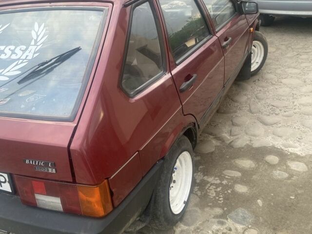 Красный ВАЗ 2109, объемом двигателя 0 л и пробегом 300 тыс. км за 1000 $, фото 1 на Automoto.ua