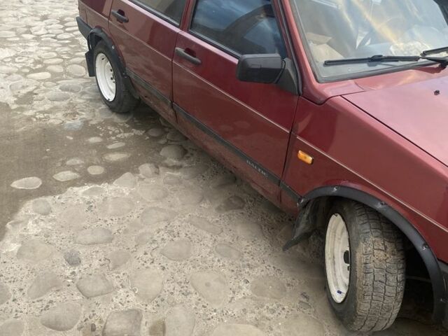 Красный ВАЗ 2109, объемом двигателя 0 л и пробегом 300 тыс. км за 1000 $, фото 2 на Automoto.ua