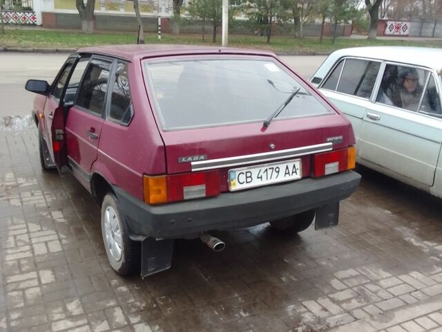 Красный ВАЗ 2109, объемом двигателя 1.3 л и пробегом 150 тыс. км за 1065 $, фото 2 на Automoto.ua