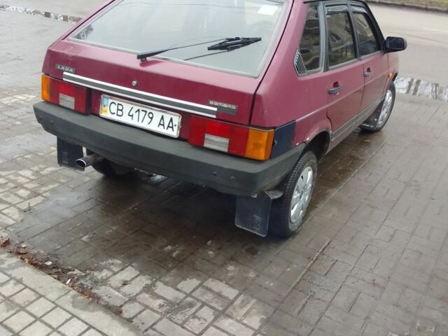 Красный ВАЗ 2109, объемом двигателя 1.3 л и пробегом 150 тыс. км за 1065 $, фото 1 на Automoto.ua