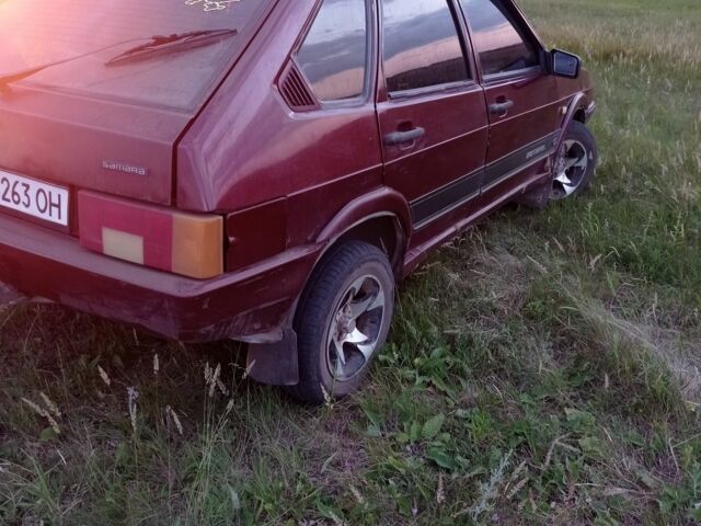 Красный ВАЗ 2109, объемом двигателя 1 л и пробегом 74 тыс. км за 1141 $, фото 9 на Automoto.ua