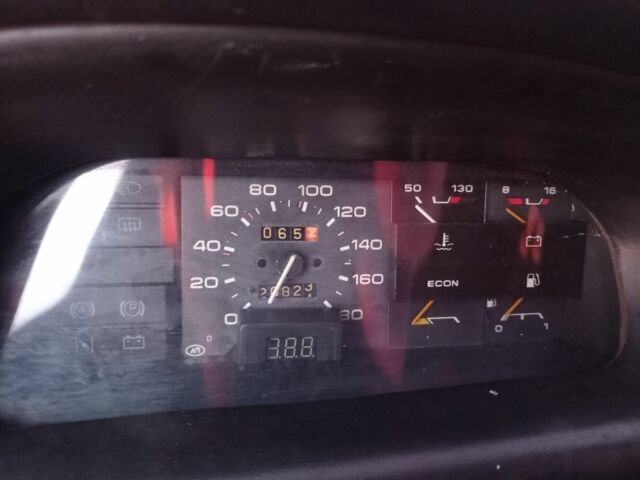 Красный ВАЗ 2109, объемом двигателя 1 л и пробегом 74 тыс. км за 1141 $, фото 4 на Automoto.ua