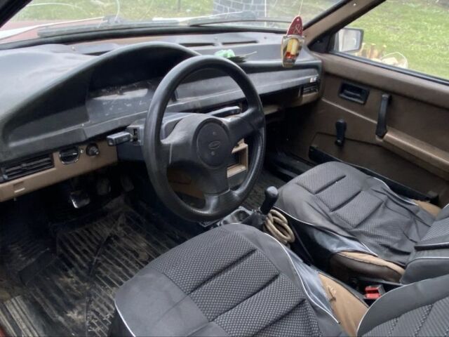 Красный ВАЗ 2109, объемом двигателя 1.5 л и пробегом 1000 тыс. км за 750 $, фото 1 на Automoto.ua