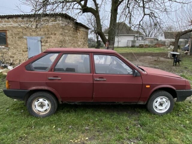 Красный ВАЗ 2109, объемом двигателя 1.5 л и пробегом 1000 тыс. км за 750 $, фото 2 на Automoto.ua