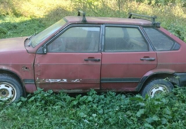 Червоний ВАЗ 2109, об'ємом двигуна 1 л та пробігом 121 тис. км за 191 $, фото 5 на Automoto.ua