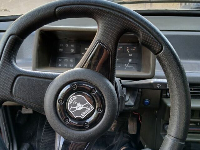 ВАЗ 2109 1989 в Кривом Роге на Automoto.ua Красный ВАЗ 2109, объемом двигателя 0 л и пробегом 160 тыс. км за 700 $, фото 3 на Automoto.ua