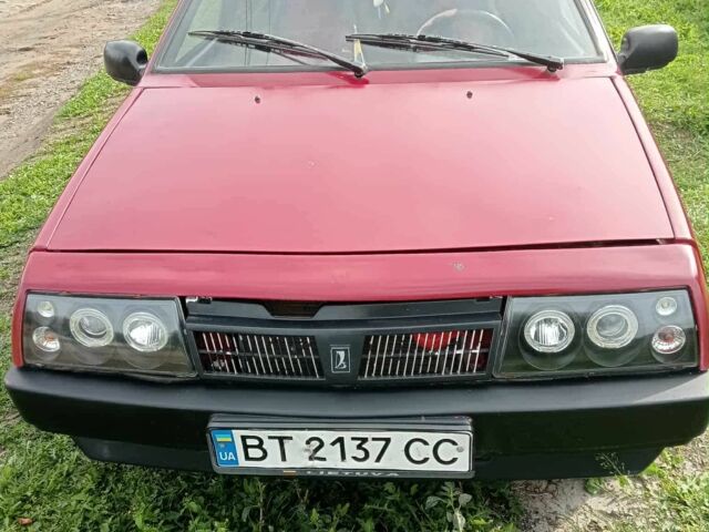 Красный ВАЗ 2109, объемом двигателя 1.3 л и пробегом 75 тыс. км за 1200 $, фото 3 на Automoto.ua