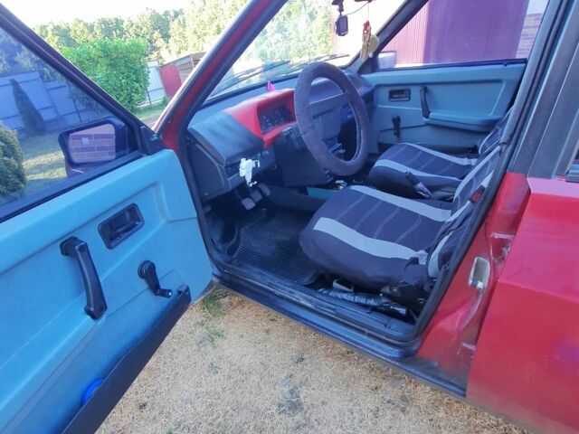 Червоний ВАЗ 2109, об'ємом двигуна 1.6 л та пробігом 401 тис. км за 1050 $, фото 2 на Automoto.ua