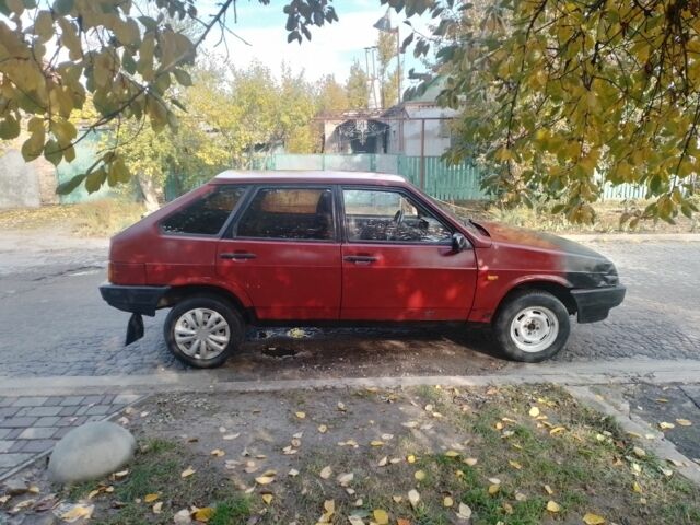 Красный ВАЗ 2109, объемом двигателя 1.5 л и пробегом 170 тыс. км за 500 $, фото 1 на Automoto.ua