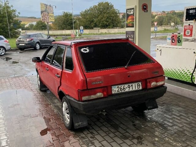 Красный ВАЗ 2109, объемом двигателя 0 л и пробегом 1000 тыс. км за 1000 $, фото 2 на Automoto.ua