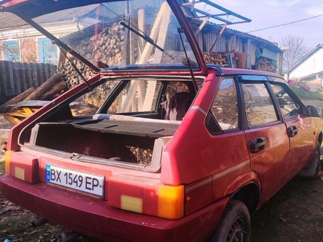 Красный ВАЗ 2109, объемом двигателя 0 л и пробегом 63 тыс. км за 1100 $, фото 3 на Automoto.ua