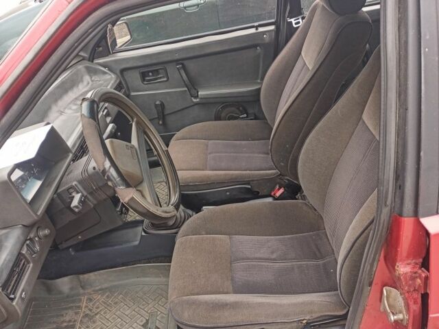 Красный ВАЗ 2109, объемом двигателя 1.5 л и пробегом 100 тыс. км за 900 $, фото 2 на Automoto.ua