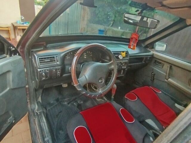 Красный ВАЗ 2109, объемом двигателя 0 л и пробегом 90 тыс. км за 1100 $, фото 6 на Automoto.ua