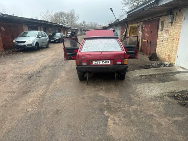 Красный ВАЗ 2109, объемом двигателя 1.3 л и пробегом 150 тыс. км за 550 $, фото 2 на Automoto.ua