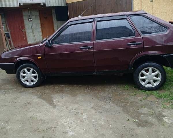 Красный ВАЗ 2109, объемом двигателя 1.5 л и пробегом 380 тыс. км за 1100 $, фото 3 на Automoto.ua