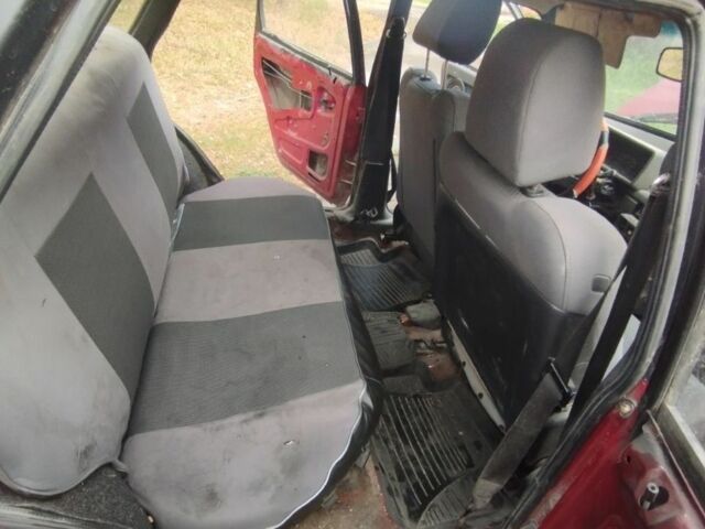 Красный ВАЗ 2109, объемом двигателя 1.5 л и пробегом 400 тыс. км за 500 $, фото 6 на Automoto.ua