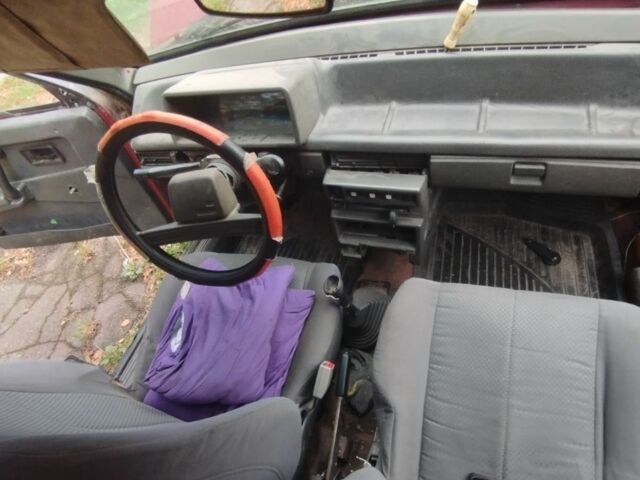 Красный ВАЗ 2109, объемом двигателя 1.5 л и пробегом 400 тыс. км за 500 $, фото 2 на Automoto.ua