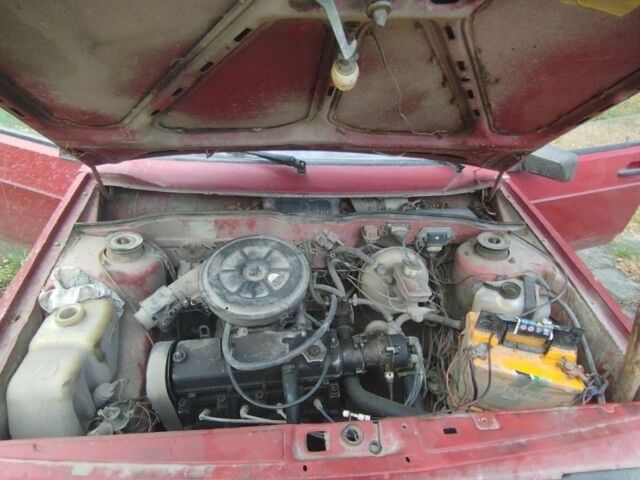 Красный ВАЗ 2109, объемом двигателя 1.5 л и пробегом 400 тыс. км за 500 $, фото 5 на Automoto.ua