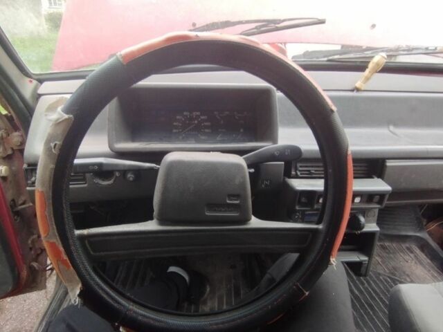 Красный ВАЗ 2109, объемом двигателя 1.5 л и пробегом 400 тыс. км за 500 $, фото 3 на Automoto.ua