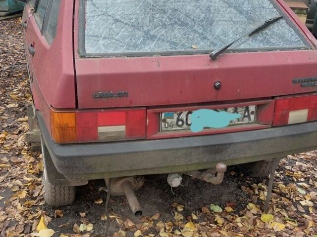 Красный ВАЗ 2109, объемом двигателя 0 л и пробегом 158 тыс. км за 905 $, фото 2 на Automoto.ua