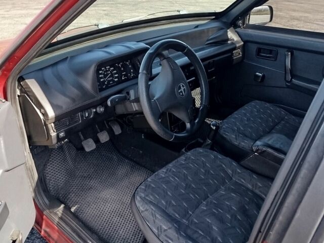 Червоний ВАЗ 2109, об'ємом двигуна 1.5 л та пробігом 200 тис. км за 1500 $, фото 1 на Automoto.ua
