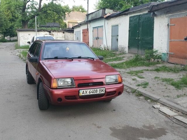 Красный ВАЗ 2109, объемом двигателя 1 л и пробегом 700 тыс. км за 1650 $, фото 2 на Automoto.ua