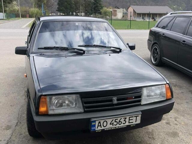 Красный ВАЗ 2109, объемом двигателя 1.6 л и пробегом 1 тыс. км за 2100 $, фото 1 на Automoto.ua