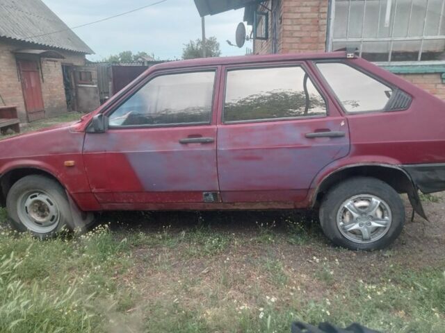 ВАЗ 2109 1988 в Кропивницком (Кировограде) на Automoto.ua Красный ВАЗ 2109, объемом двигателя 0 л и пробегом 100 тыс. км за 720 $, фото 3 на Automoto.ua