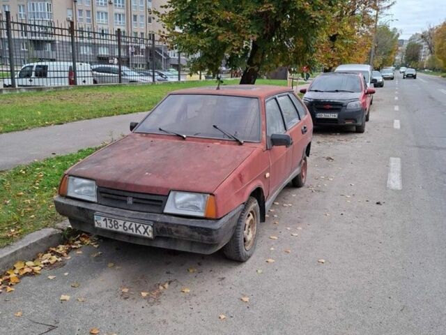 Красный ВАЗ 2109, объемом двигателя 0 л и пробегом 250 тыс. км за 500 $, фото 2 на Automoto.ua