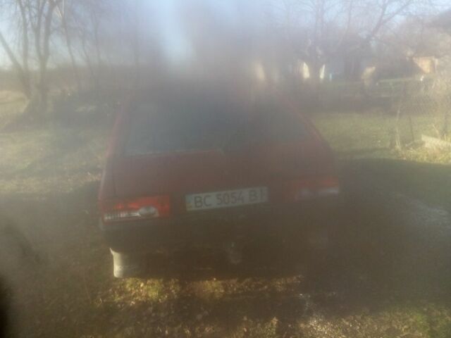 Красный ВАЗ 2109, объемом двигателя 1.5 л и пробегом 200 тыс. км за 592 $, фото 1 на Automoto.ua