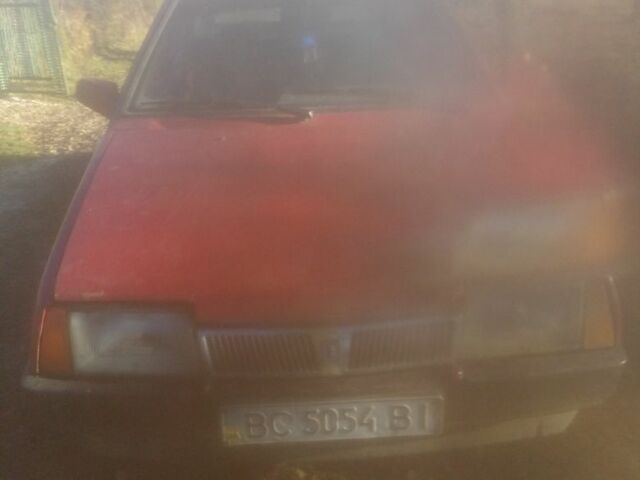 Красный ВАЗ 2109, объемом двигателя 1.5 л и пробегом 200 тыс. км за 592 $, фото 2 на Automoto.ua