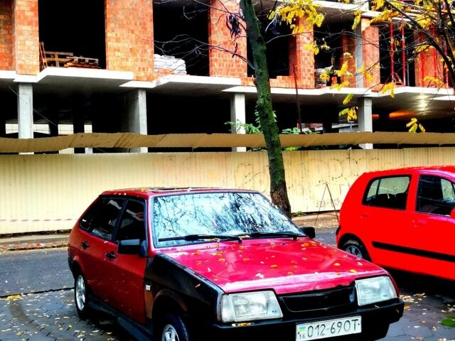 Красный ВАЗ 2109, объемом двигателя 1 л и пробегом 3 тыс. км за 650 $, фото 3 на Automoto.ua