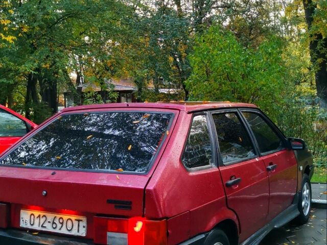 Красный ВАЗ 2109, объемом двигателя 1 л и пробегом 3 тыс. км за 650 $, фото 4 на Automoto.ua