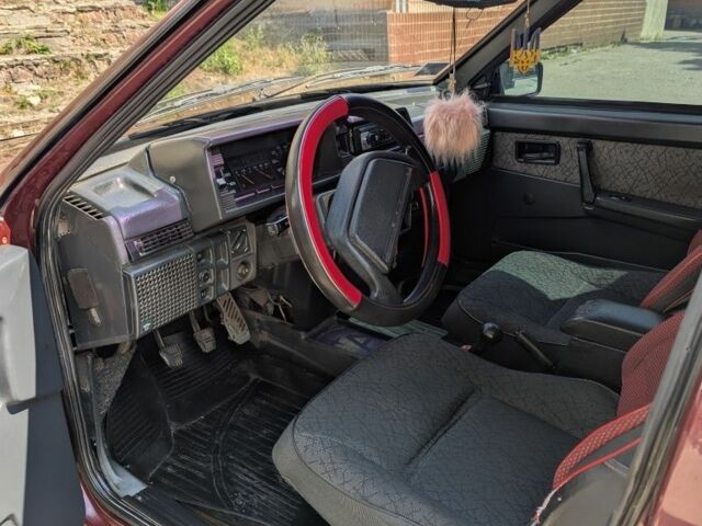 Красный ВАЗ 2109, объемом двигателя 1.5 л и пробегом 14 тыс. км за 1550 $, фото 4 на Automoto.ua