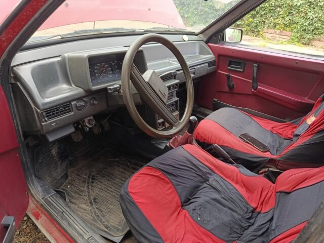 ВАЗ 2109 1989 в Черновцах на Automoto.ua Красный ВАЗ 2109, объемом двигателя 0 л и пробегом 300 тыс. км за 450 $, фото 6 на Automoto.ua