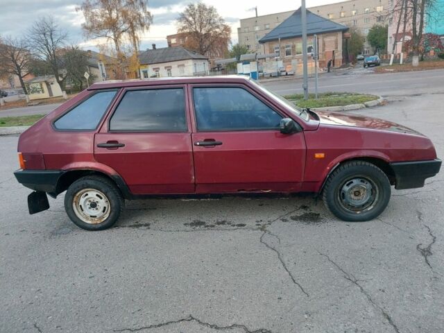 Красный ВАЗ 2109, объемом двигателя 1.5 л и пробегом 1000 тыс. км за 700 $, фото 4 на Automoto.ua