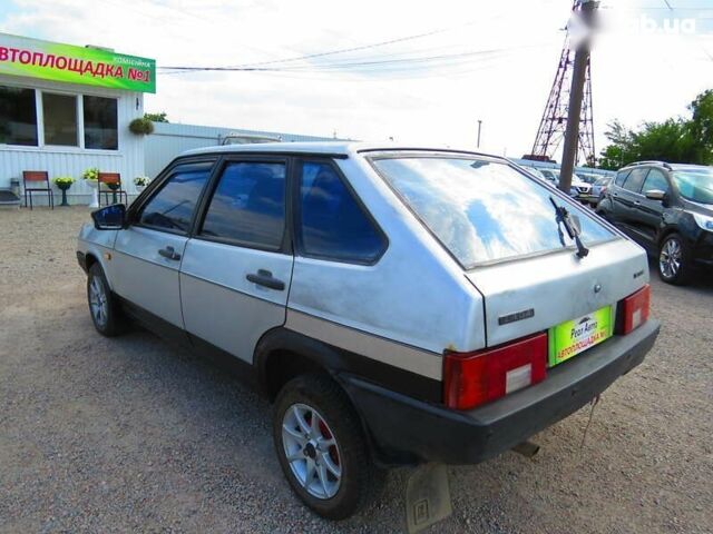 ВАЗ 2109, объемом двигателя 0 л и пробегом 218 тыс. км за 2200 $, фото 2 на Automoto.ua