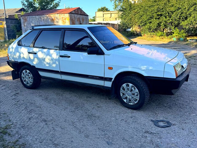 ВАЗ 2109, объемом двигателя 1.3 л и пробегом 0 тыс. км за 1400 $, фото 3 на Automoto.ua